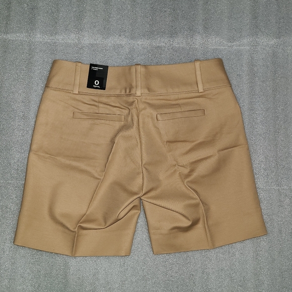 Size 0 Limited Tailored Short Bundle NWT - Picture 3 of 9